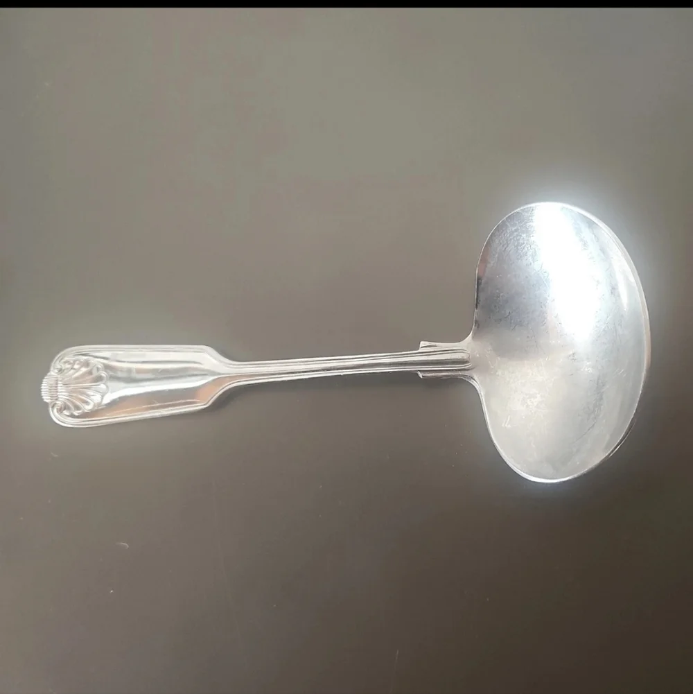 RARE Wallace GRANDE HOTEL Stainless 18/10 Shell Silverware Gravy Ladle spoon